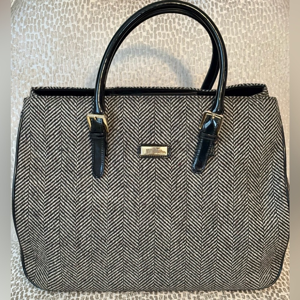 MONDANI Black and White Herringbone tote bag